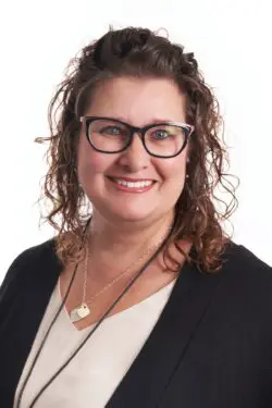 Kelowna-Dentist-Advance-Dental-Cheryl-Dental-Assistant